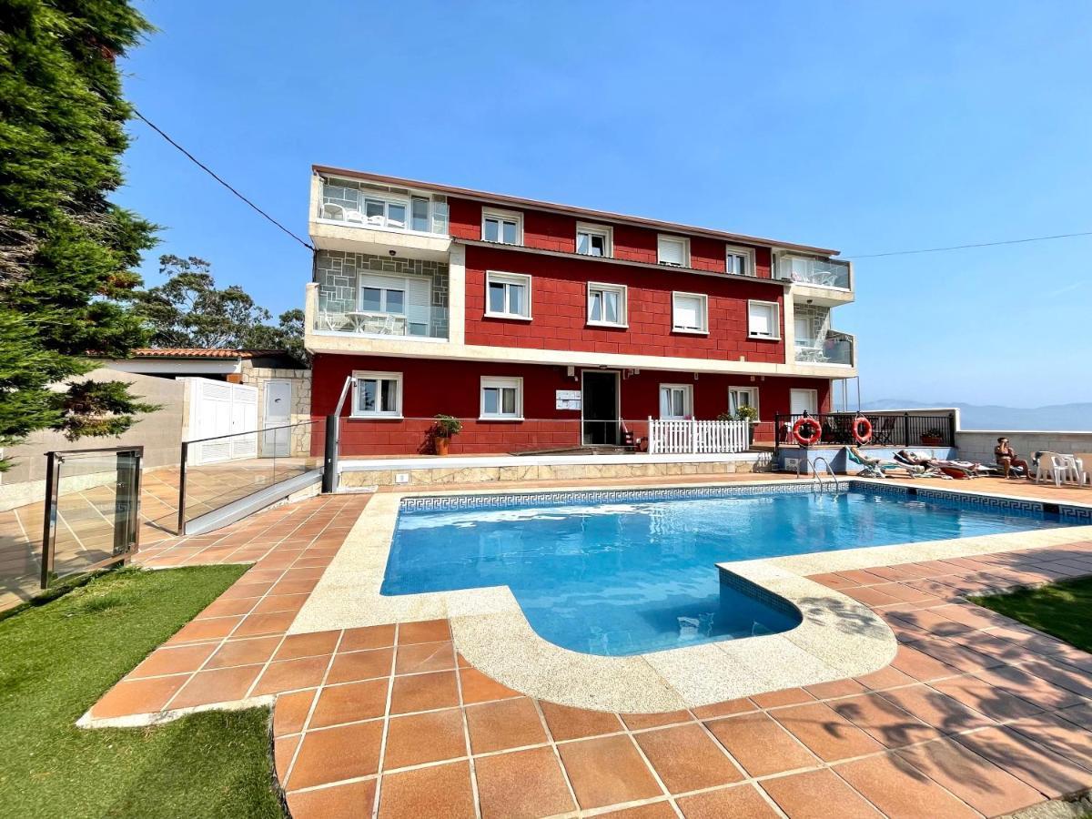 Apartamentos Sinas Playa Raxo Luaran gambar
