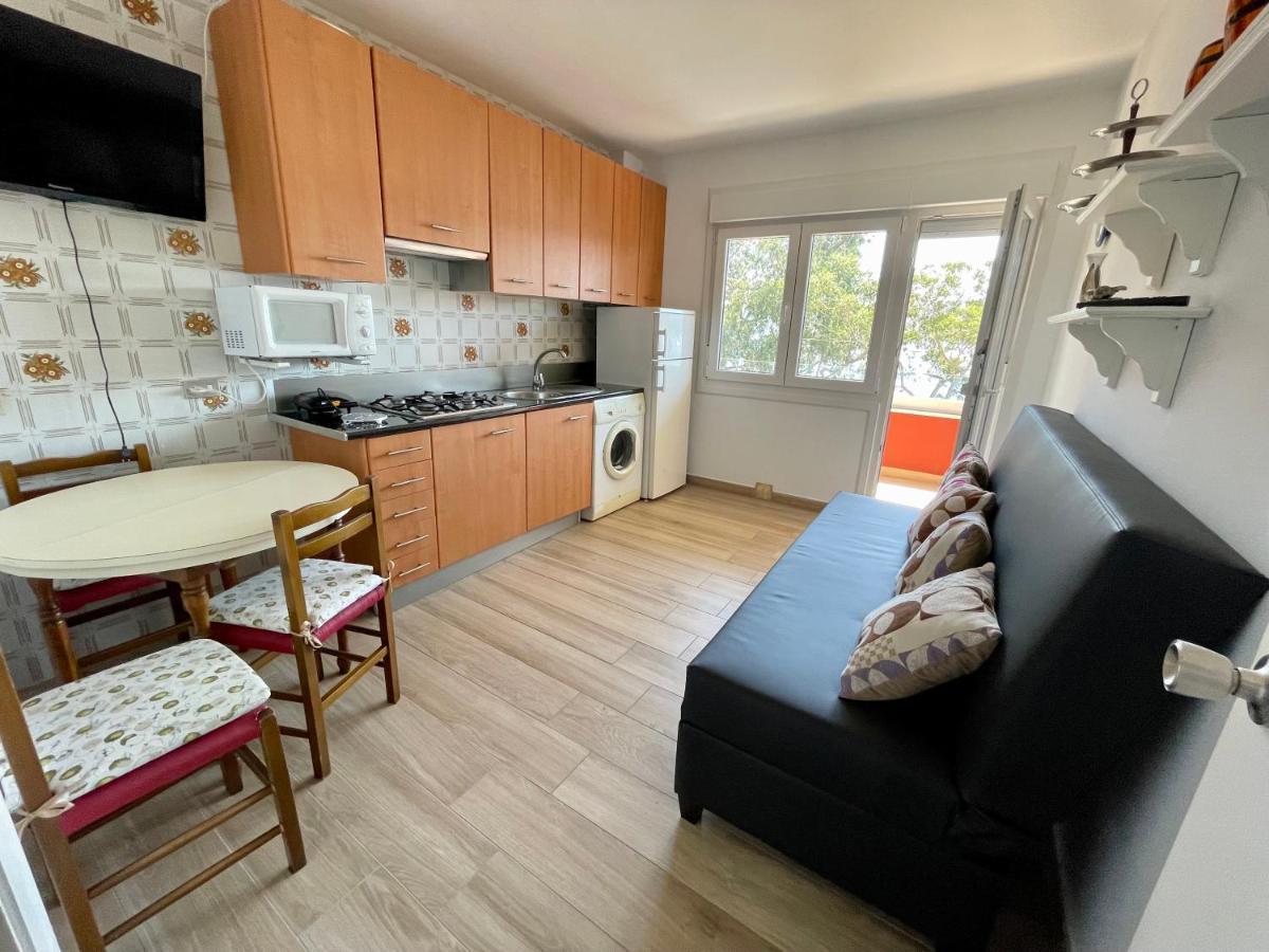 Apartamentos Sinas Playa Raxo Luaran gambar
