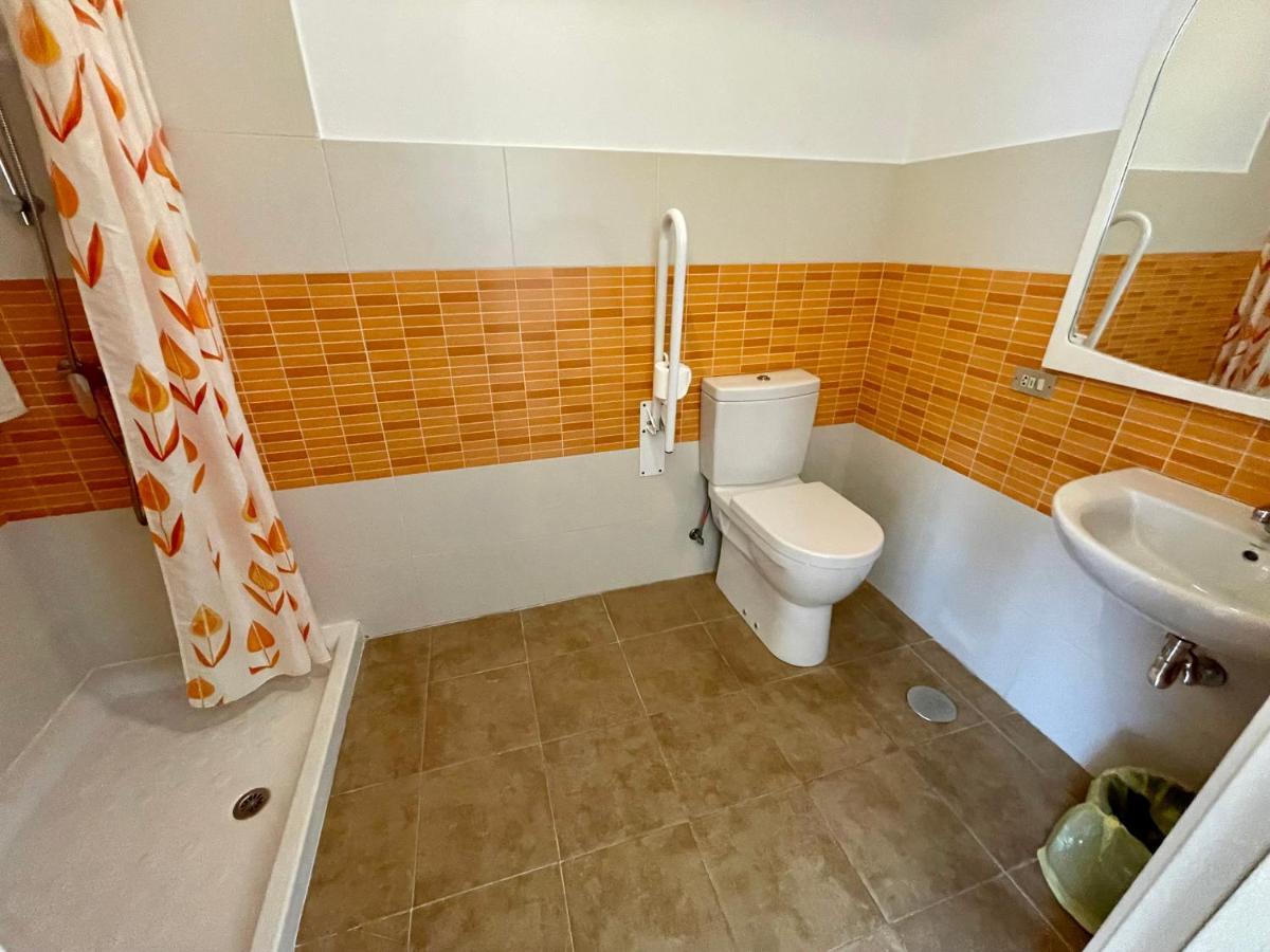 Apartamentos Sinas Playa Raxo Luaran gambar