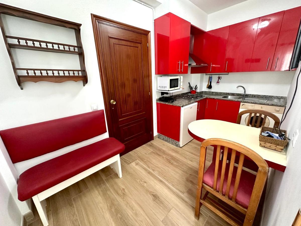 Apartamentos Sinas Playa Raxo Luaran gambar