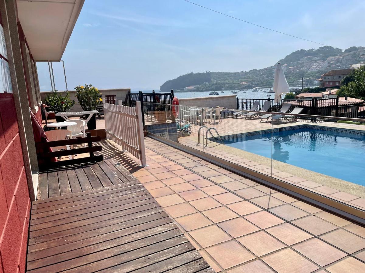 Apartamentos Sinas Playa Raxo Luaran gambar