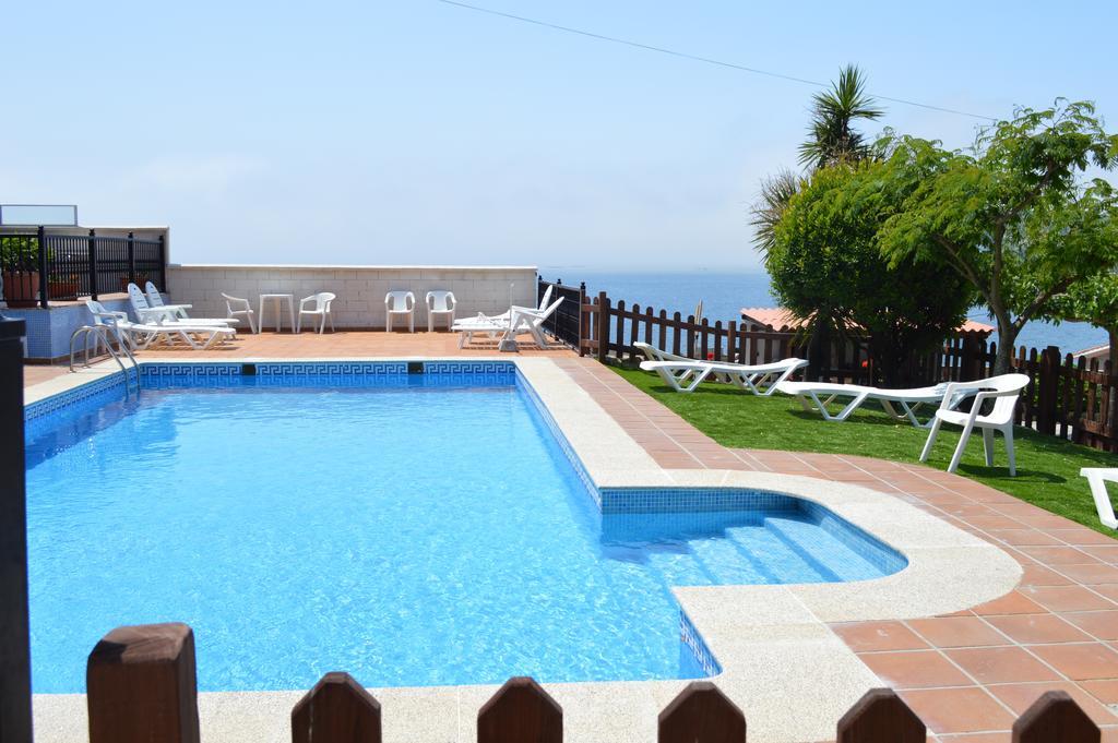 Apartamentos Sinas Playa Raxo Luaran gambar