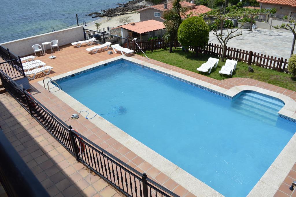 Apartamentos Sinas Playa Raxo Luaran gambar